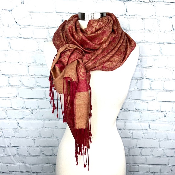 pashmina Accessories - NWOT |•PASHMINA•| 28" x 72" Scarf Red & Gold Tassle Ends